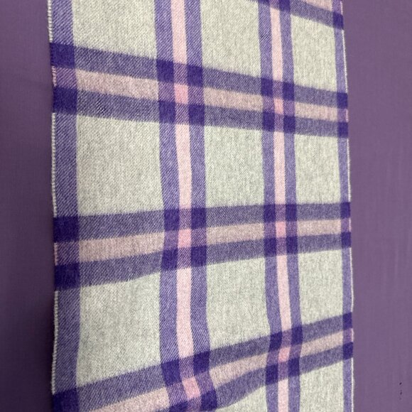 NWOT 100% Cashmere Scarf UNISEX  Plaid Gray & Purple - Picture 5 of 6